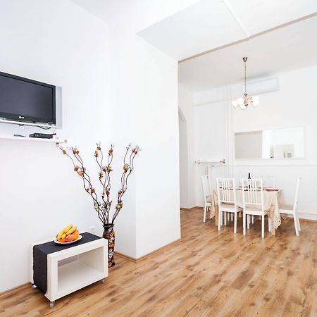 Like Home - City Center - Style Apartment Budapest Eksteriør billede