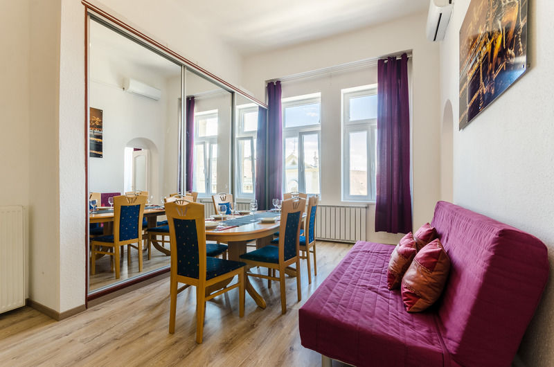 Like Home - City Center - Style Apartment Budapest Eksteriør billede