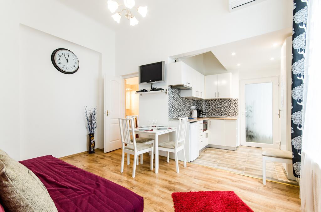 Like Home - City Center - Style Apartment Budapest Eksteriør billede