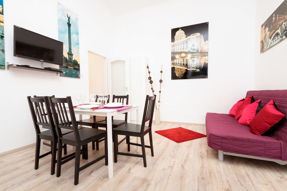 Like Home - City Center - Style Apartment Budapest Eksteriør billede