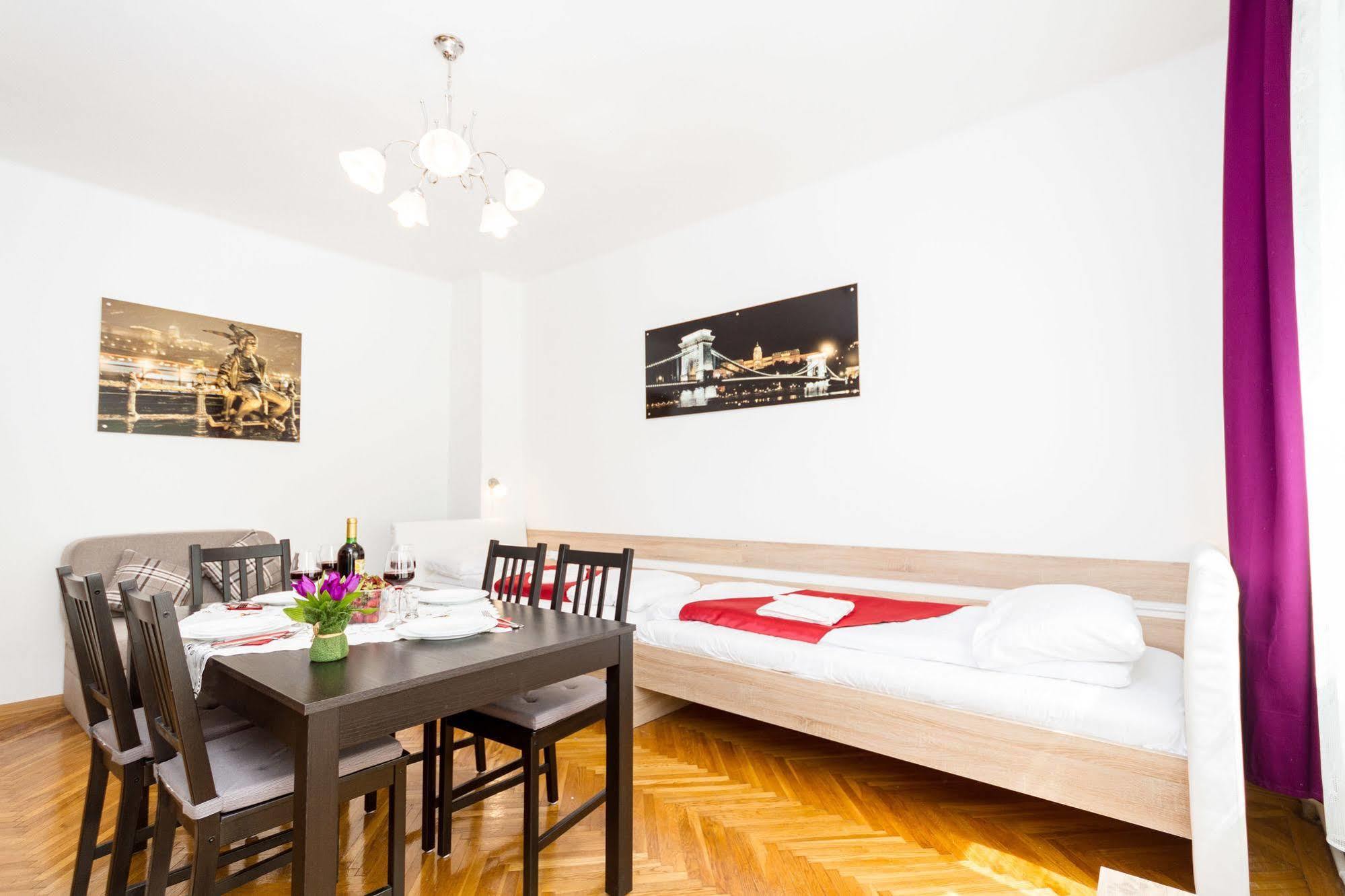Like Home - City Center - Style Apartment Budapest Eksteriør billede