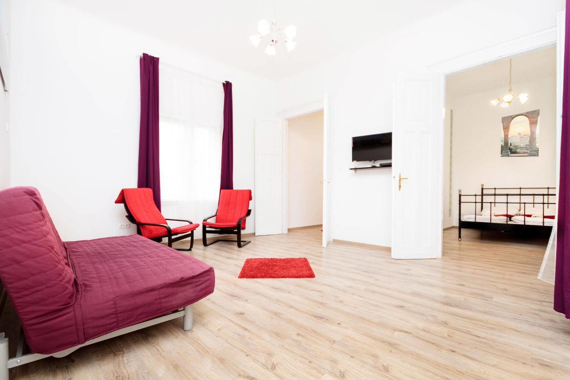 Like Home - City Center - Style Apartment Budapest Eksteriør billede