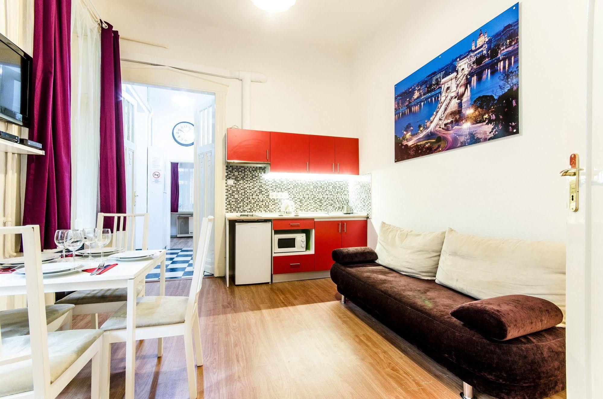 Like Home - City Center - Style Apartment Budapest Eksteriør billede