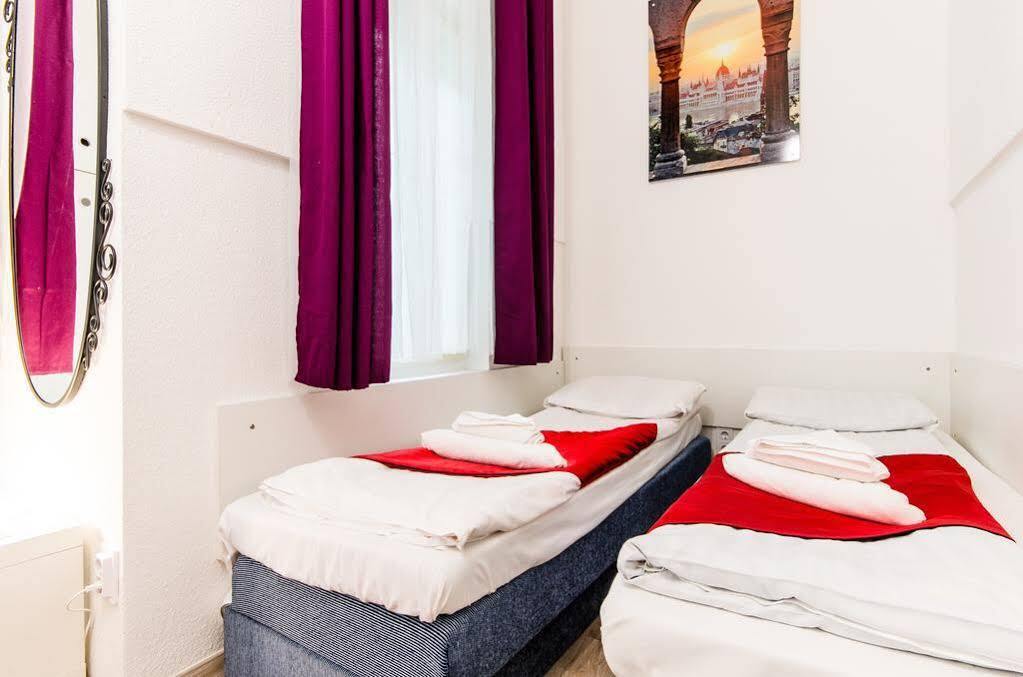 Like Home - City Center - Style Apartment Budapest Eksteriør billede